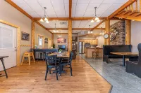 A Taste of Ely 4 BR Apartment, with Sauna