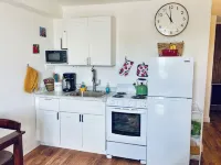 Hilo Haven w/ Pool, A/C & Wi-Fi