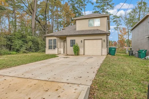 Spacious 4 Bd Home w KING Bed -  Privatzimmer