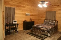 Modern Cabin on wooded 20 acres with scenic view