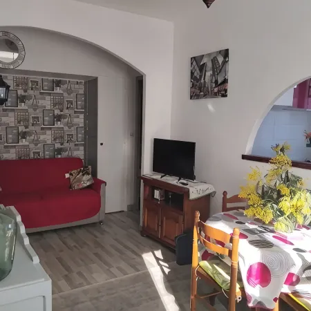 Appartement Proche Centre Historique de Fréjus, de la Gare et des Restaurants