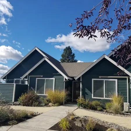 LOCATION! WALK TO DOWNTOWN AND OLD MILL - ONE BEDROOM ONE BLOCK FROM THE RIVER