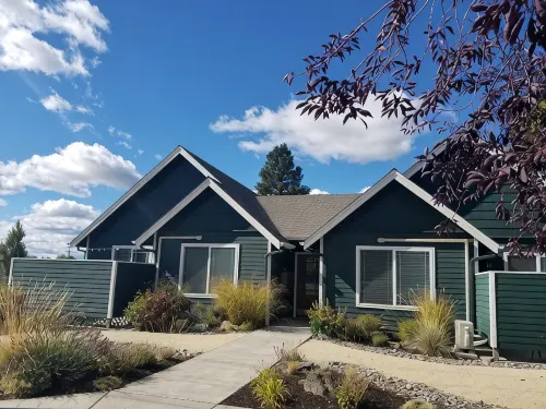 LOCATION! WALK TO DOWNTOWN AND OLD MILL - ONE BEDROOM ONE BLOCK FROM THE RIVER