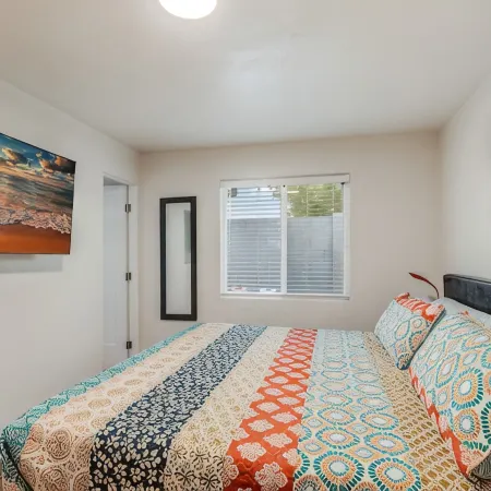 Biltmore Bungalows Triplex 6Br/6BA w/Heated Pool, Carports, 9 Smart TVs, 3 W/Ds
