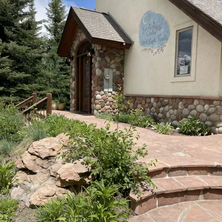Ski to Lift/Walk-in 7 Bedrooms & 10 Baths, Hot Tub, Theater, Gym