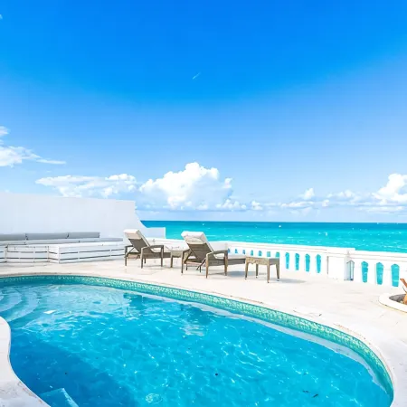 Oceanfront 3BR luxury Villa - Private Pool, Gate Community, no Car needed