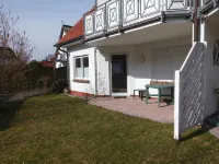 Bright and friendly apartment for 4 p. With 2 bedrooms, terrace / garden - 3-stjärniga