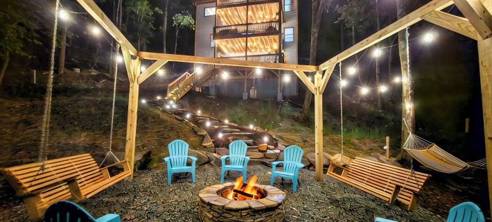 Lux Home, Hot Tub, Firepit, Game & Movie Rooms, Boone-12Min Hotels in Blowing Rock