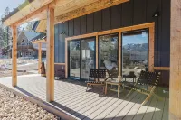 Wolf Creek Riverside Chalet