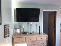 Alaskan Waterfront Studio Apartment (Wolf Suite) Vacation Rental Hotele w: Sitka