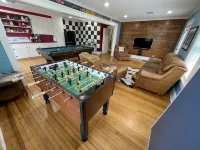 Park Avenue Loft overlooking Parkerson Avenue - Wifi