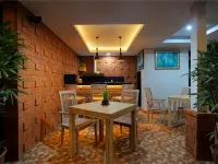 Sleepwell Seminyak Hotels near Sunset Road