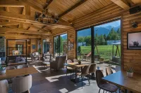 CORNELIA DELUXE RESIDENCE