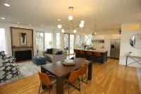 Treetop Retreat With Seasonal Views of the Kalamazoo River