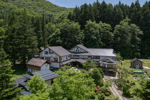 Shirabu Onsen Higashiya