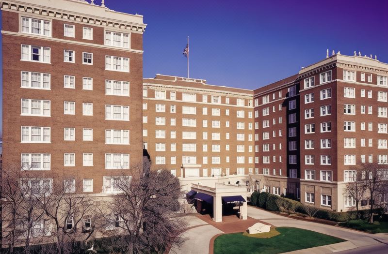 Warwick Melrose Hotel