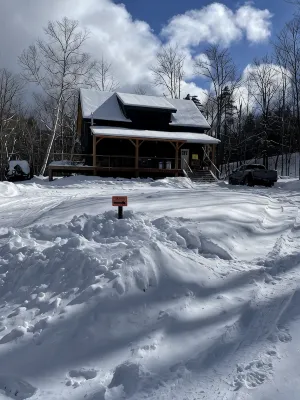 Ski house less than one mile from Sugarbush!