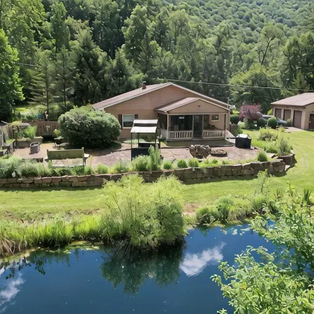 Private 2 Bedroom located in the heart of the PA Wilds & Dark Skies viewing area