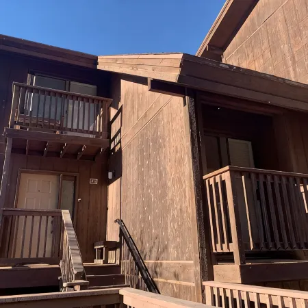 3/2 Condo. Mountain views. Easy access to Resort