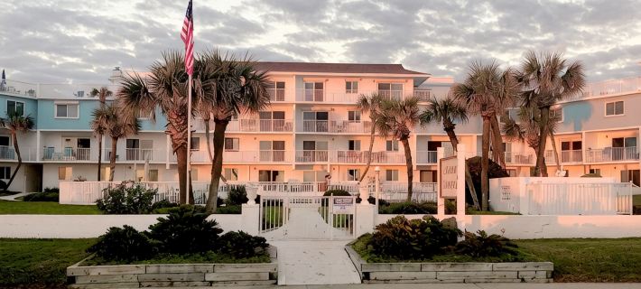 Beachfront Paradise! Private location between Flagler Beach and Ormond Beach. フラッグラー・ビーチのホテル
