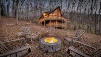 Blue Ridge Cabin, Mountain Views, Hot Tub, Game Room – Sleeps 12 Near Downtown