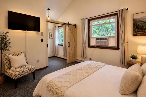 Charming Resort Home. Pet-Friendly! - Wi-Fi