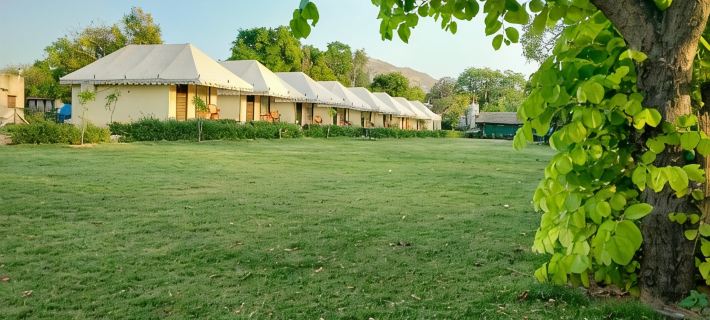 Vacation Village Camps - A Unit of Braham Vatika Resort Hotéis em Pushkar