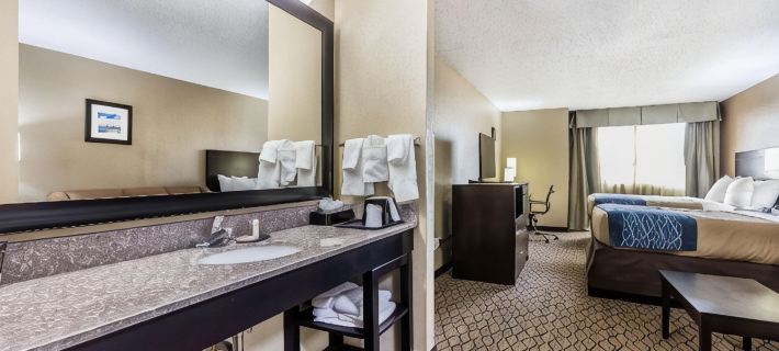 Comfort Inn & Suites Crystal Inn Sportsplex Hotels in Gulfport