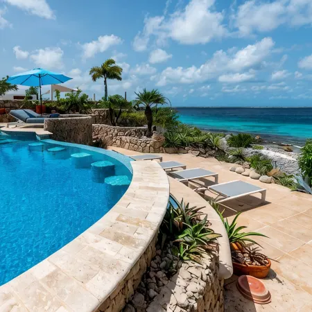 Sophisticated Oceanfront Villa, Beach Access