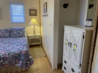 Frisco Beach House! Some Ocean Views! Easy Walk to the Beach! - 3 tähden
