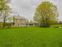 Great Ski or Summer Rental - 5 miles to Okemo/Ludlow, 25 Gorgeous Acres Hotels in Cavendish
