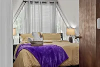 Cozy A-Frame ~ Ski Resorts • Game Room • EV • FirePit • Pets - Alppimaja