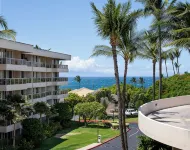 Maui Banyan fave! Ocean View, Renovated, Steps to the Beach, King Bed, Split AC - 3-Star