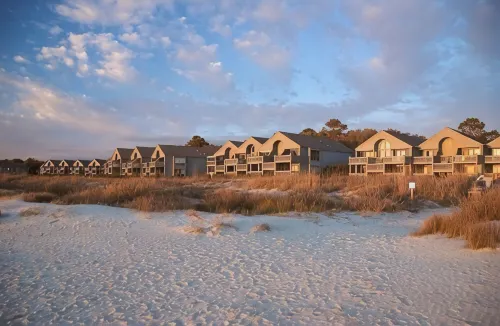 STUNNING BEACHFRONT UPPER VILLA,Electric Awning over Deck,Amenity Cards INCLUDED