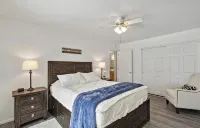 Peaceful Anchorage Retreat with Mountain Views - ที่มีอ่างอาบน้ำ