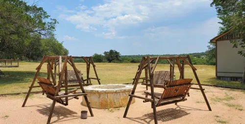 Private Hill Country Cabin by the Creek • Sleeps 10• Fire Pit & Pool Table