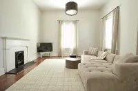 Macon's Historic Tatnall House - บังกะโล