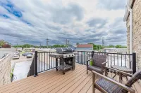 Saddle Shop Loft on Lincoln Hotels in 