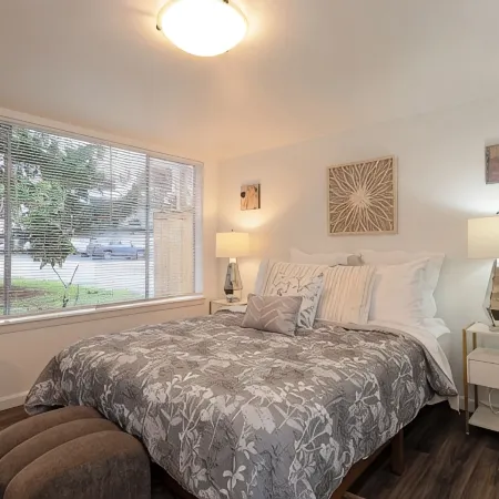 Spacious Retreat House Only 12 Miles from Seattle & Minutes 2 SeaTac Airport