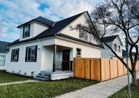 Downtown Charm Meets Waterfront Walk to Everything - 4-Star