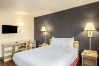 Rodeway Inn - 2 Sao