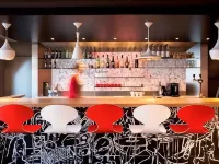 Ibis London Elstree Borehamwood - parking