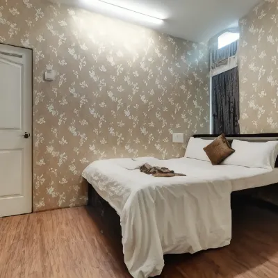 Hotel Shabana Hotels near Regal Cinema
