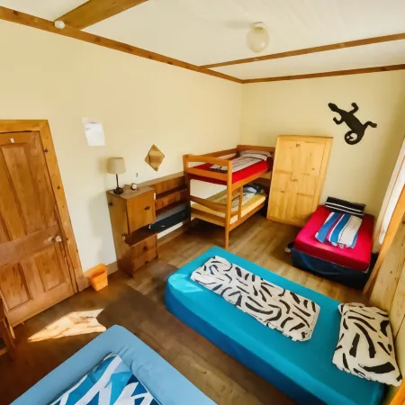 Jikeleza Lodge Отели рядом с достопримечательностью «Форт Фредерик»