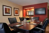 Courtyard Sacramento Airport Natomas - Airport Shuttle