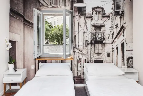VILLA GALLA Big house on the best location of old town Split,420m2 hotel comfort - วิลล่า