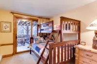Steps from Four O Clock Run, Spacious and Charming  Ski-In/Ski-Out Retreat - 4성급