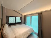 Unit M Hostel - Hostels