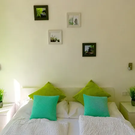 Iceman Room's Central