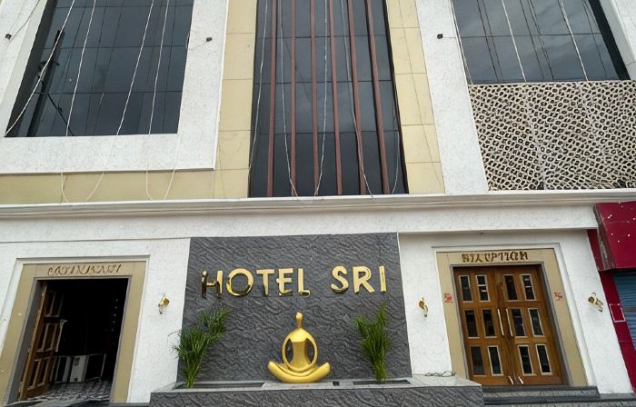 Hotel Sri